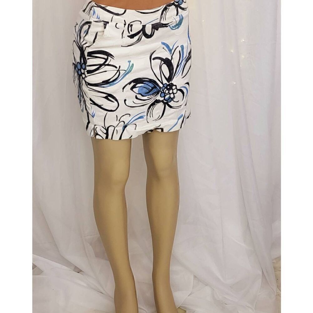 Bugatchi skirt  - Picture 4 of 5